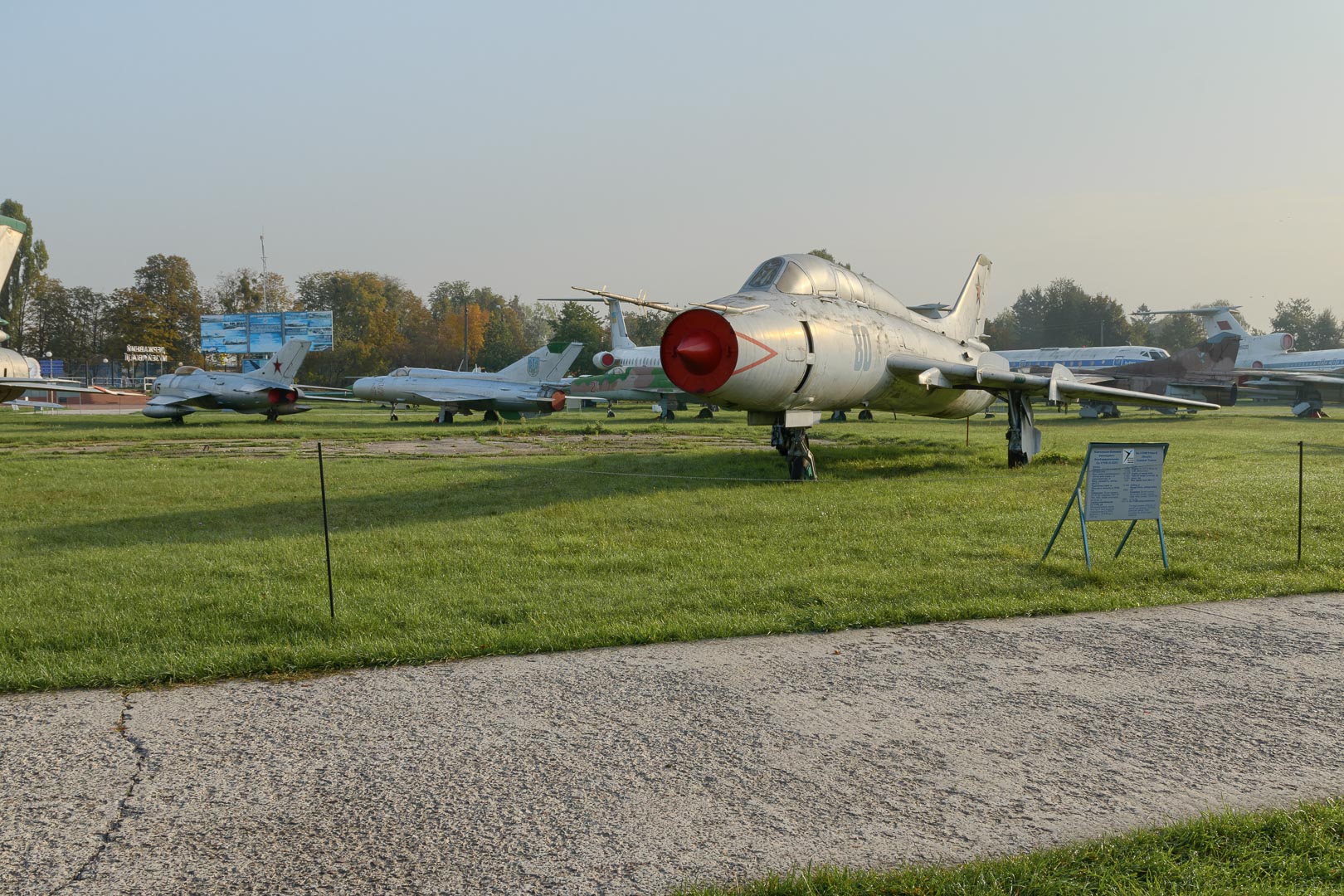 Backplate • ID: 7767 • HDRI Haven - Old Airplanes Exhibition