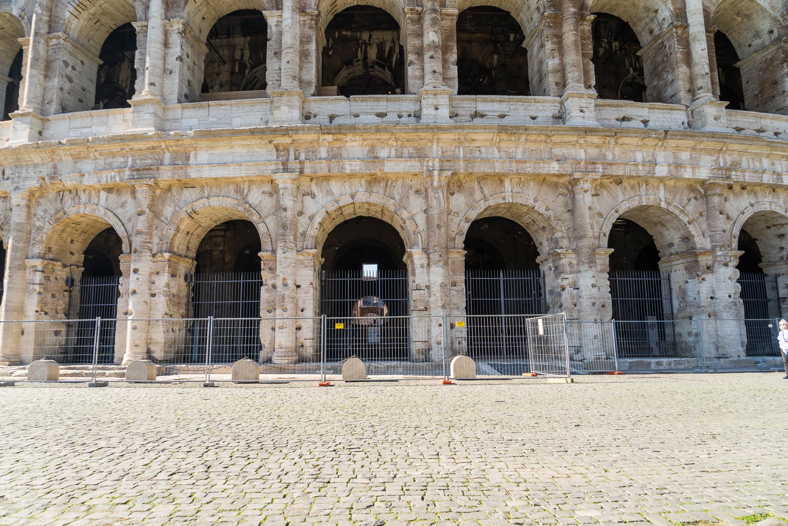 Backplate • ID: 4845 • HDRI Haven - Ruins Of Colosseum