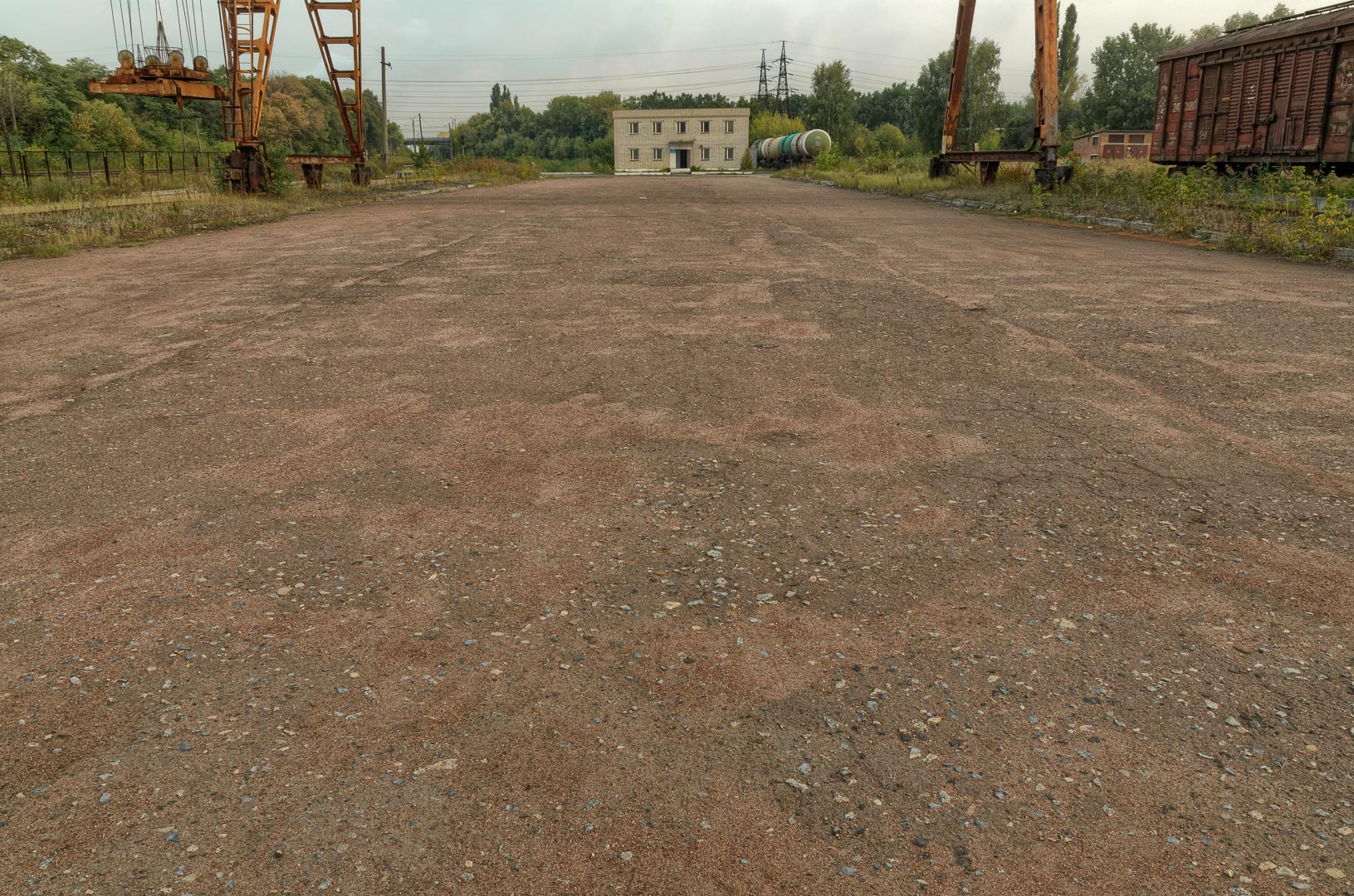 Backplate • ID: 12663 • HDRI Haven - Parking Lot By Railway