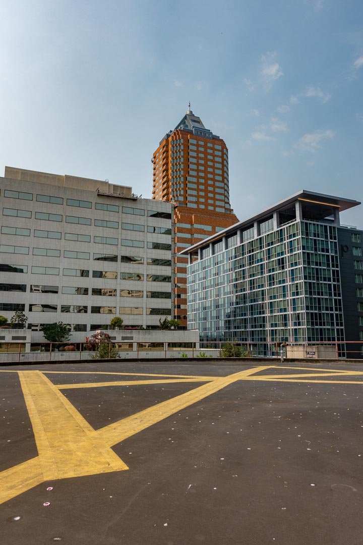 Backplate • ID: 9689 • HDRI Haven - City Helipad