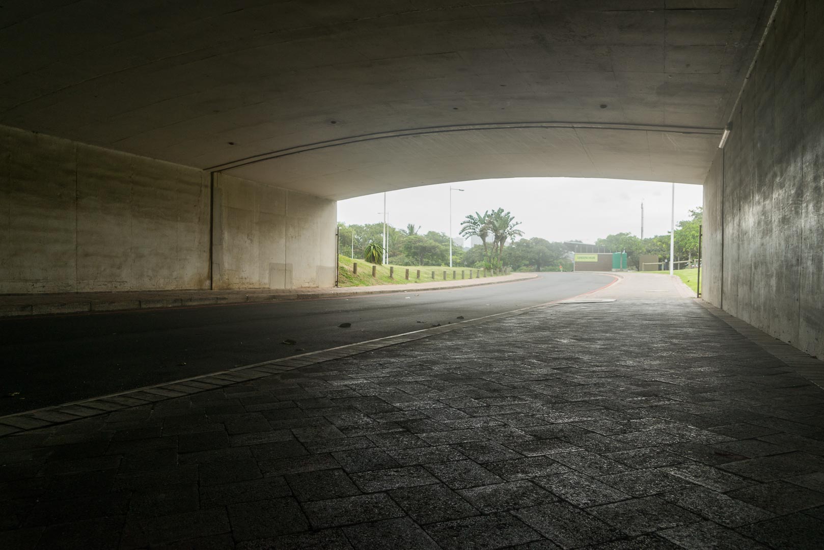 Backplate • ID: 6398 • HDRI Haven - Road Underpass