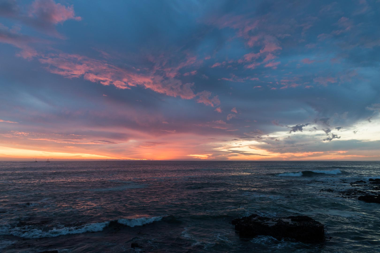 Backplate • ID: 6847 • HDRI Haven - Beautiful Sunrise At Coast