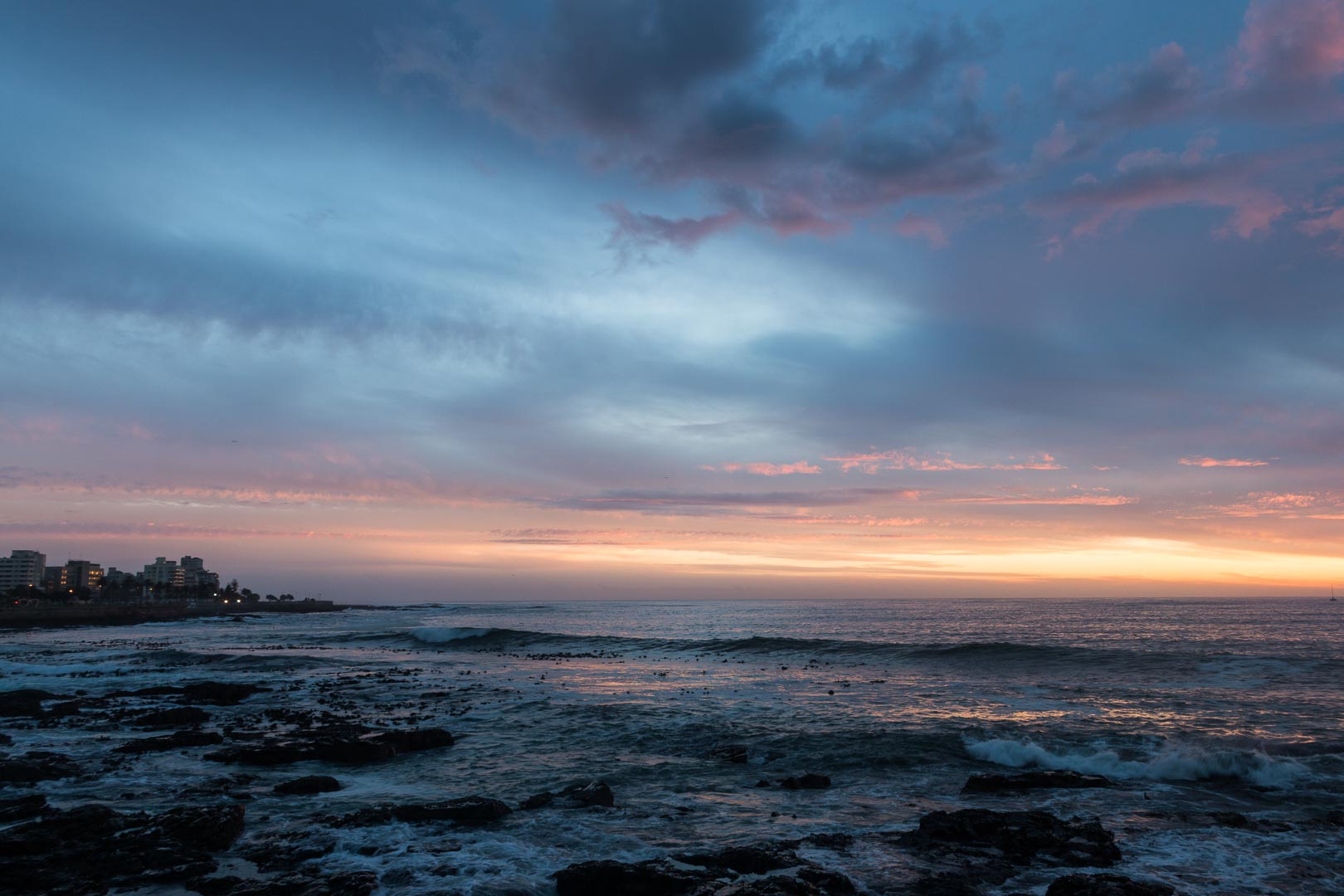 Backplate • ID: 6843 • HDRI Haven - Beautiful Sunrise At Coast