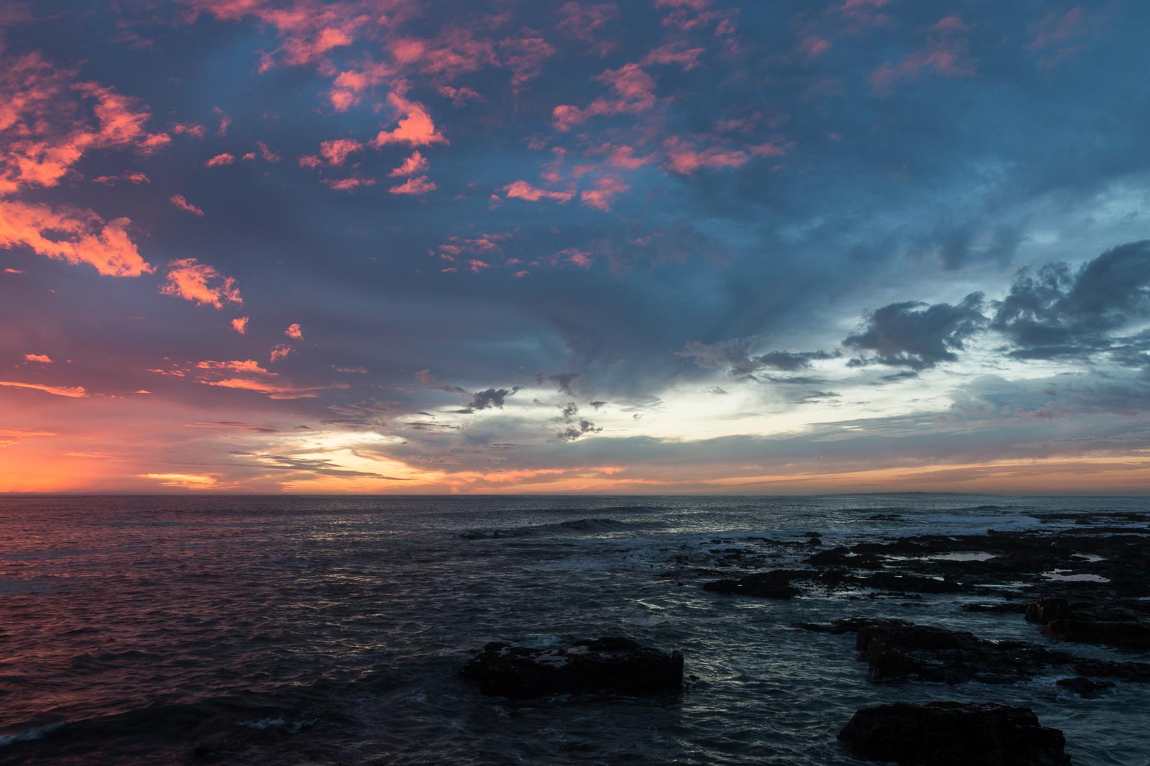 Backplate • ID: 6836 • HDRI Haven - Beautiful Sunrise At Coast