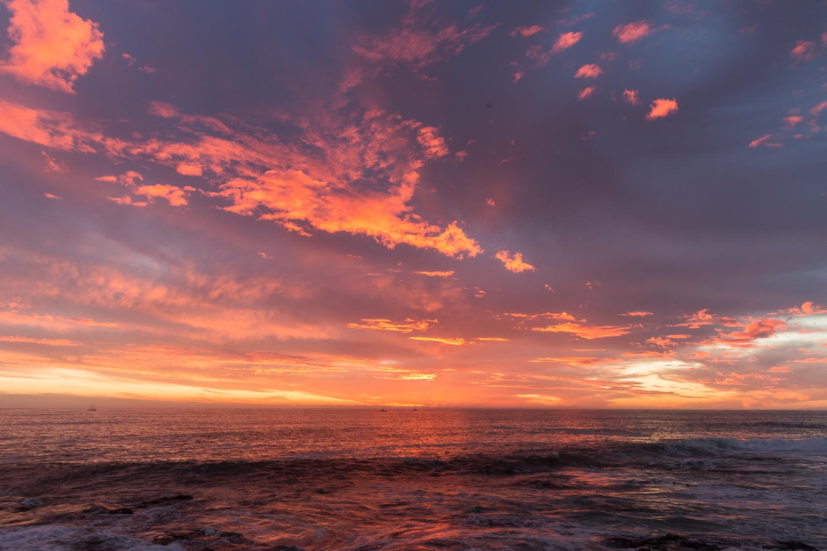 Backplate • ID: 14484 • HDRI Haven - Beautiful Sunrise At Coast