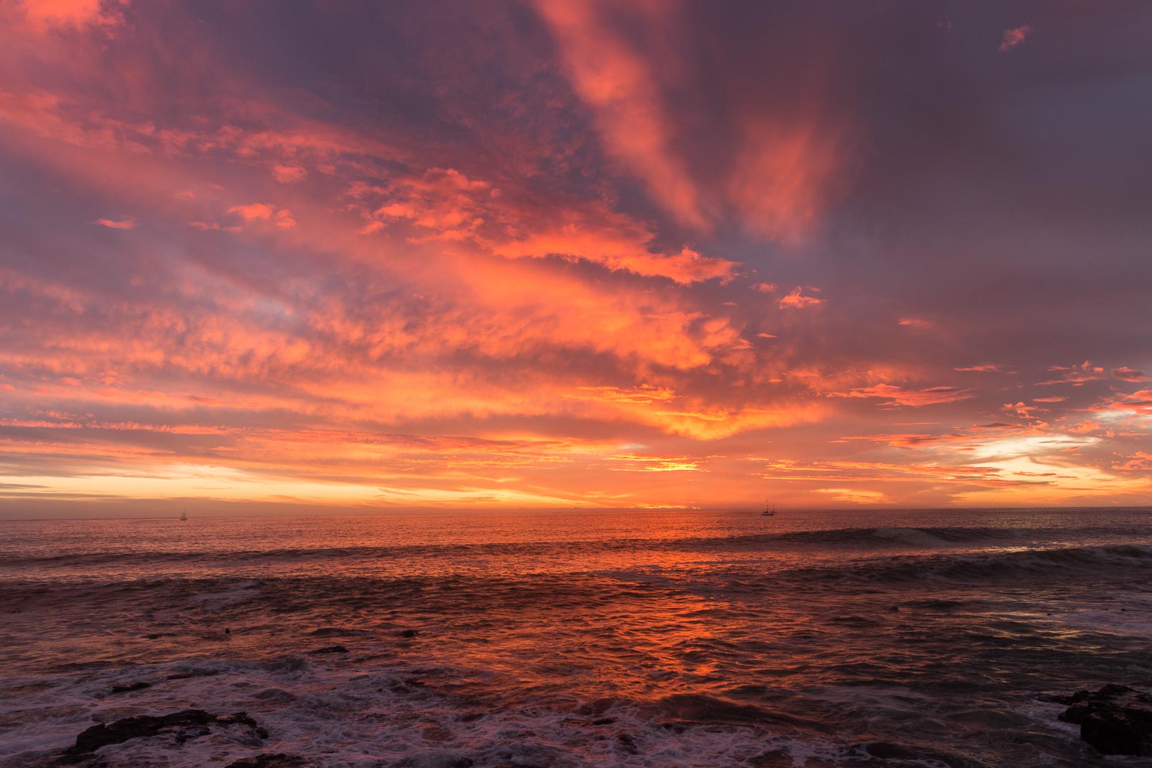 Backplate • ID: 6818 • HDRI Haven - Beautiful Sunrise At Coast