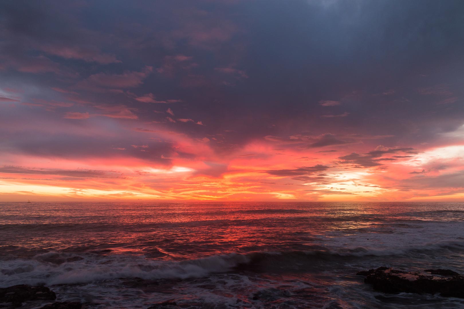 Backplate • ID: 14514 • HDRI Haven - Beautiful Sunrise At Coast